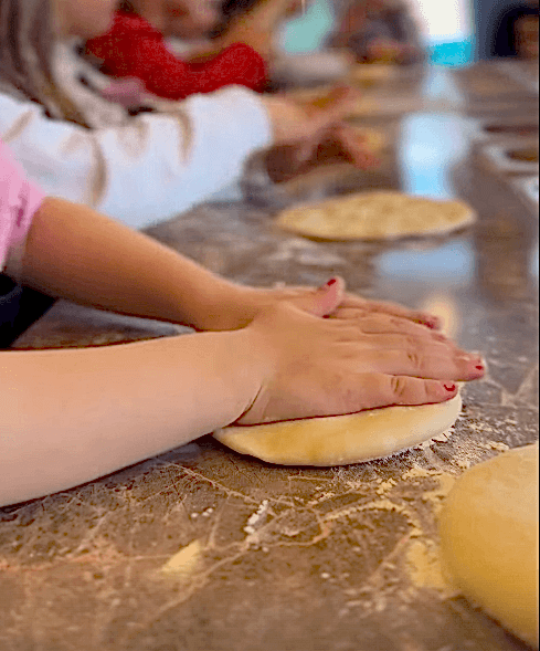 Pizza Kids - Hamur Hazırlama